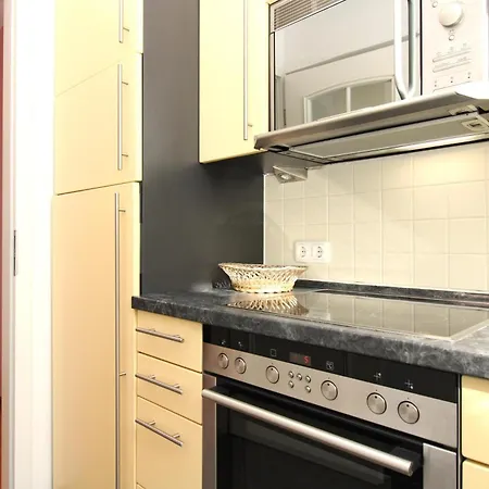 Josephine 19 Kuehlungsborn